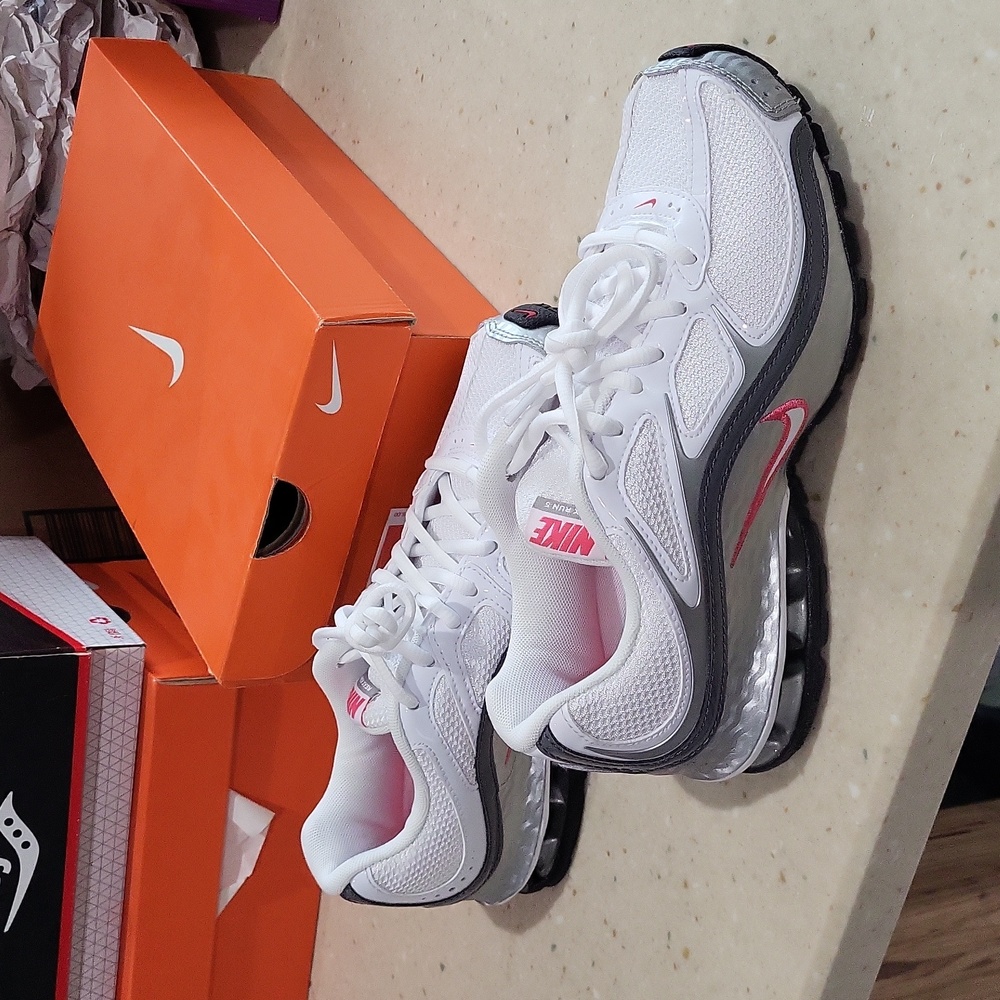 Nike Reax Run 5